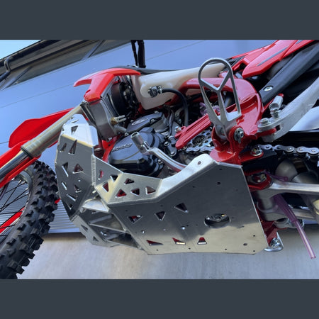 Skidplate met uitlaatpijpbeschermer voor Beta RR 250, 300, X-Pro 2023-2026
