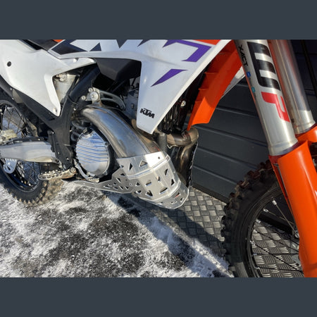 Skidplate met uitlaatbescherming met kunststof bodem voor 2T KTM, Husqvarna, Gasgas 2024-2026