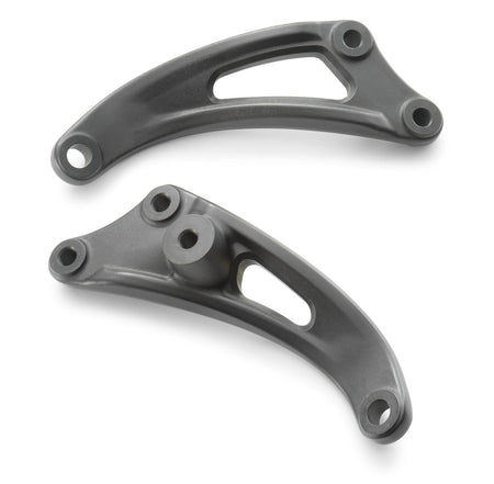 Engine brace set