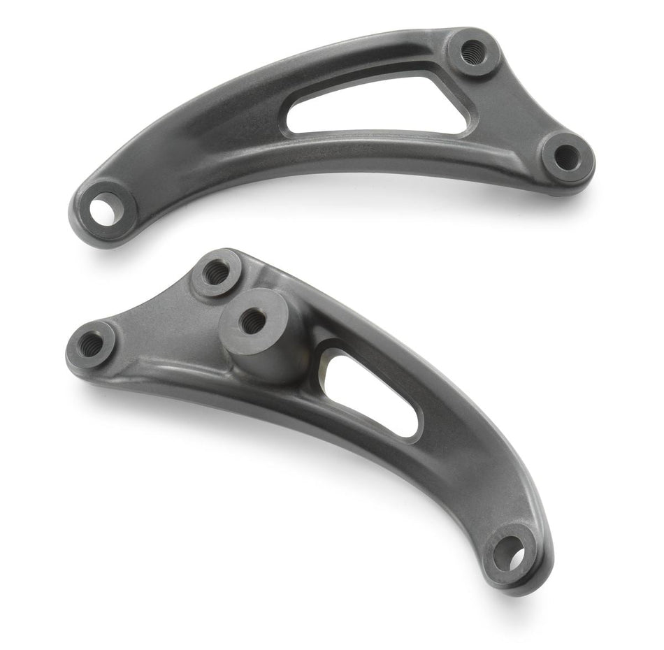 Engine brace set