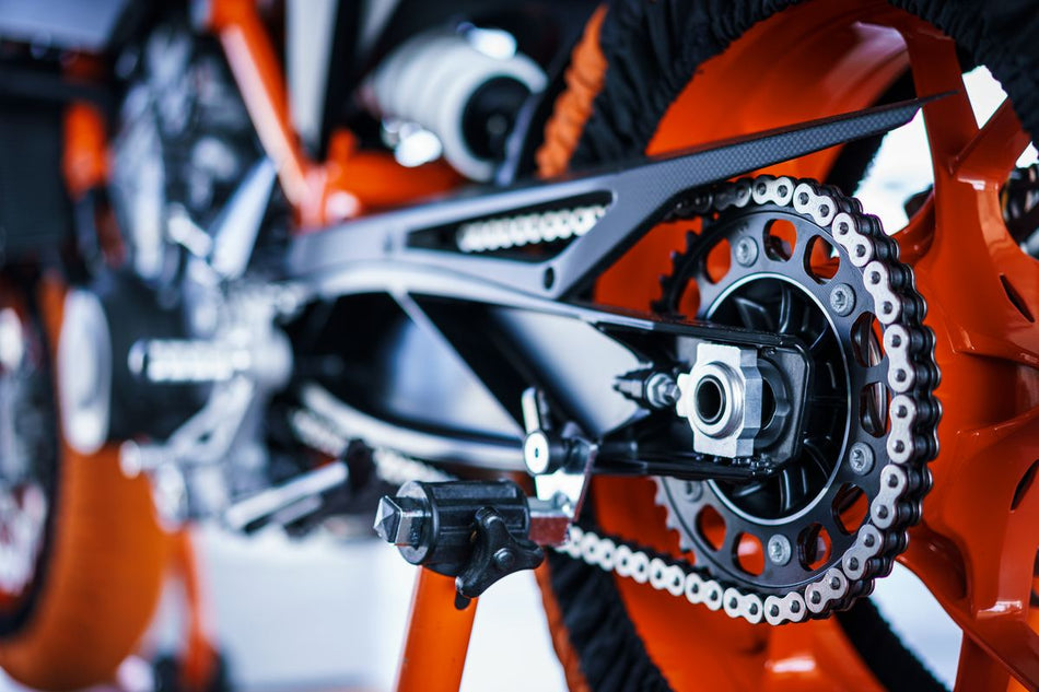 Chain guard — KTM 890 Duke/GP/R/790 Duke 2018-2026 | Femon Parts