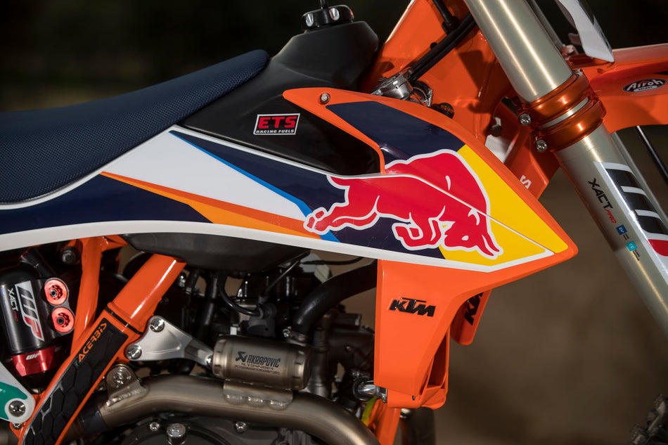 Factory Racing fuel tank | Femon Parts