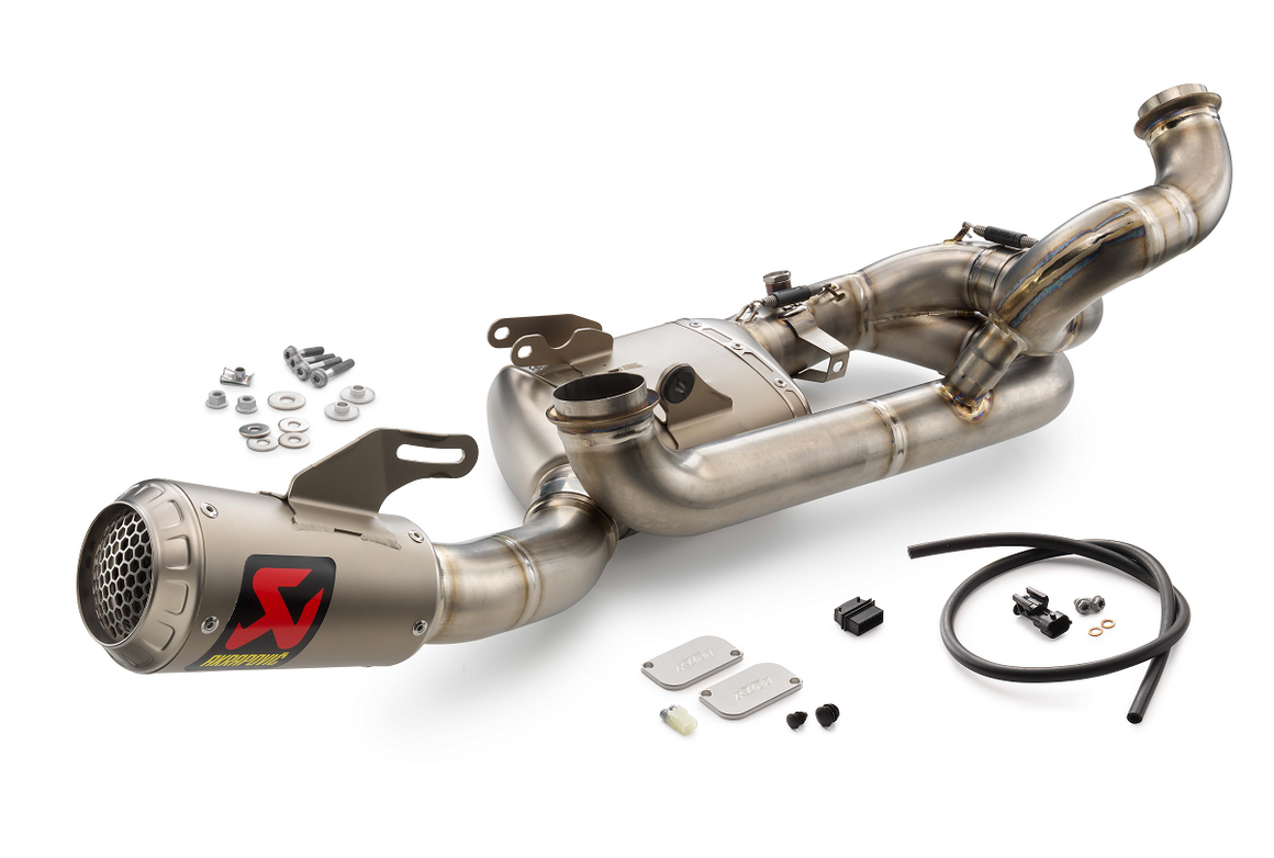 Akrapovič kit "Evolution Line"