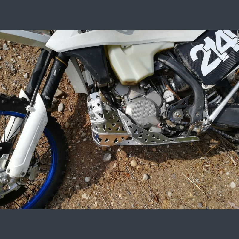 Skidplate met uitlaatbescherming en kunststof bodem voor KTM EXC / XC 2017-2019