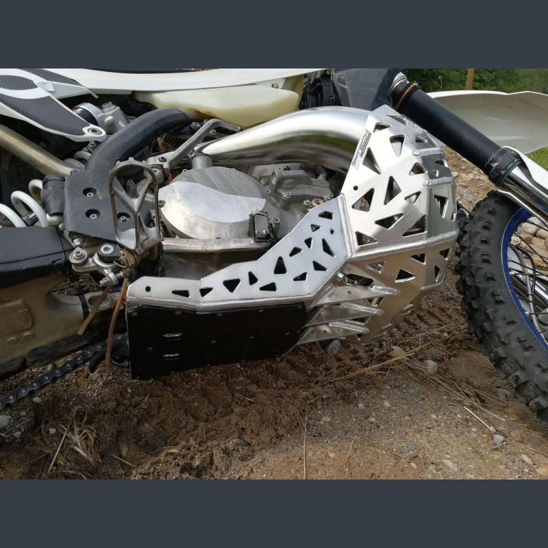 Skidplate met uitlaatbescherming en kunststof bodem voor KTM EXC / XC 2017-2019