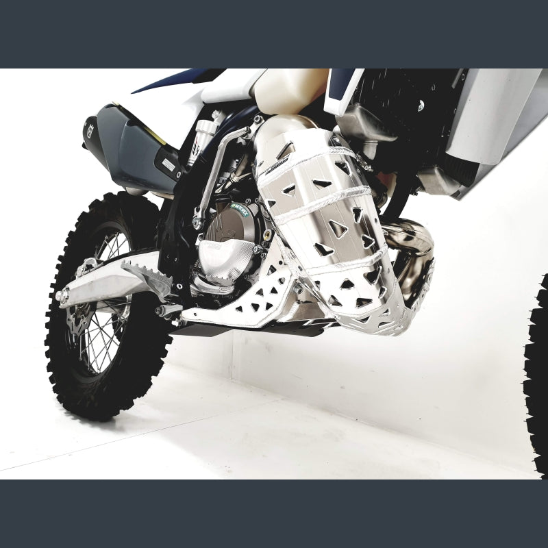 Skidplate met uitlaatbescherming en kunststof bodem voor KTM EXC 150 en Husqvarna TE 150 2020-2023