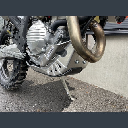 Skidplate met kunststof bodem voor 4T KTM en Husqvarna 2024-2025
