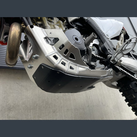 Skidplate met kunststof bodem voor 4T KTM en Husqvarna 2024-2025
