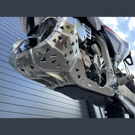 Skidplate met uitlaatpijpbeschermer en kunststof bodem voor Fantic XE 300