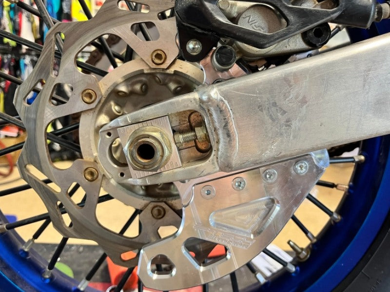 P-Tech remschijf bescherming Achter Yamaha YZ(F) / WR(F) 2006-2023