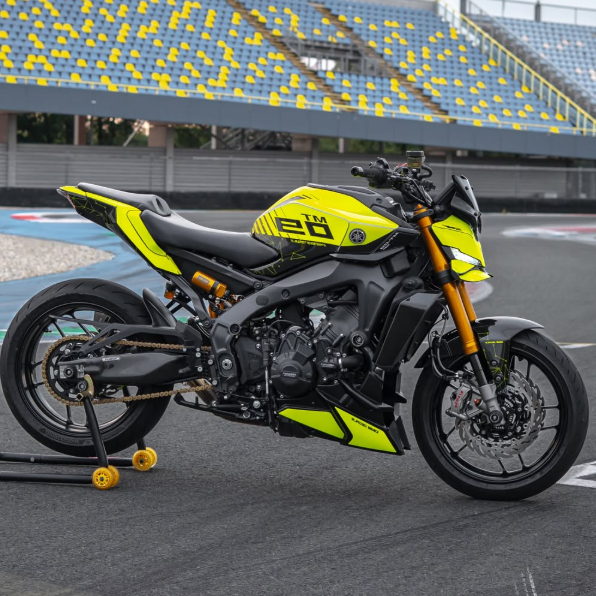 Yamaha MT-09 2024+ - Fluorescent Yellow Graphics kit