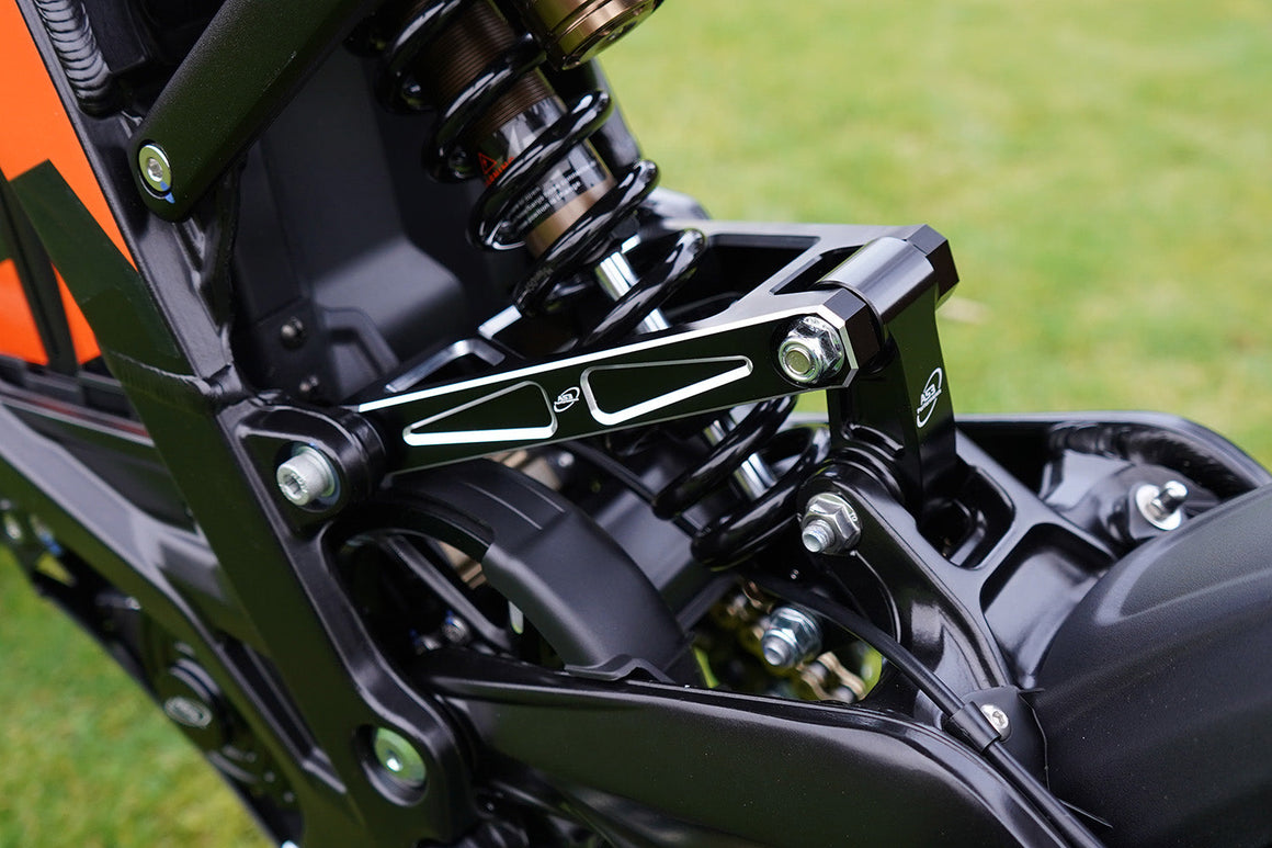 SUR-RON LIGHT BEE 2018-2024 AS3 UPGRADED BILLET ALUMINIUM REAR SUSPENSION LINKAGE +20MM BLACK