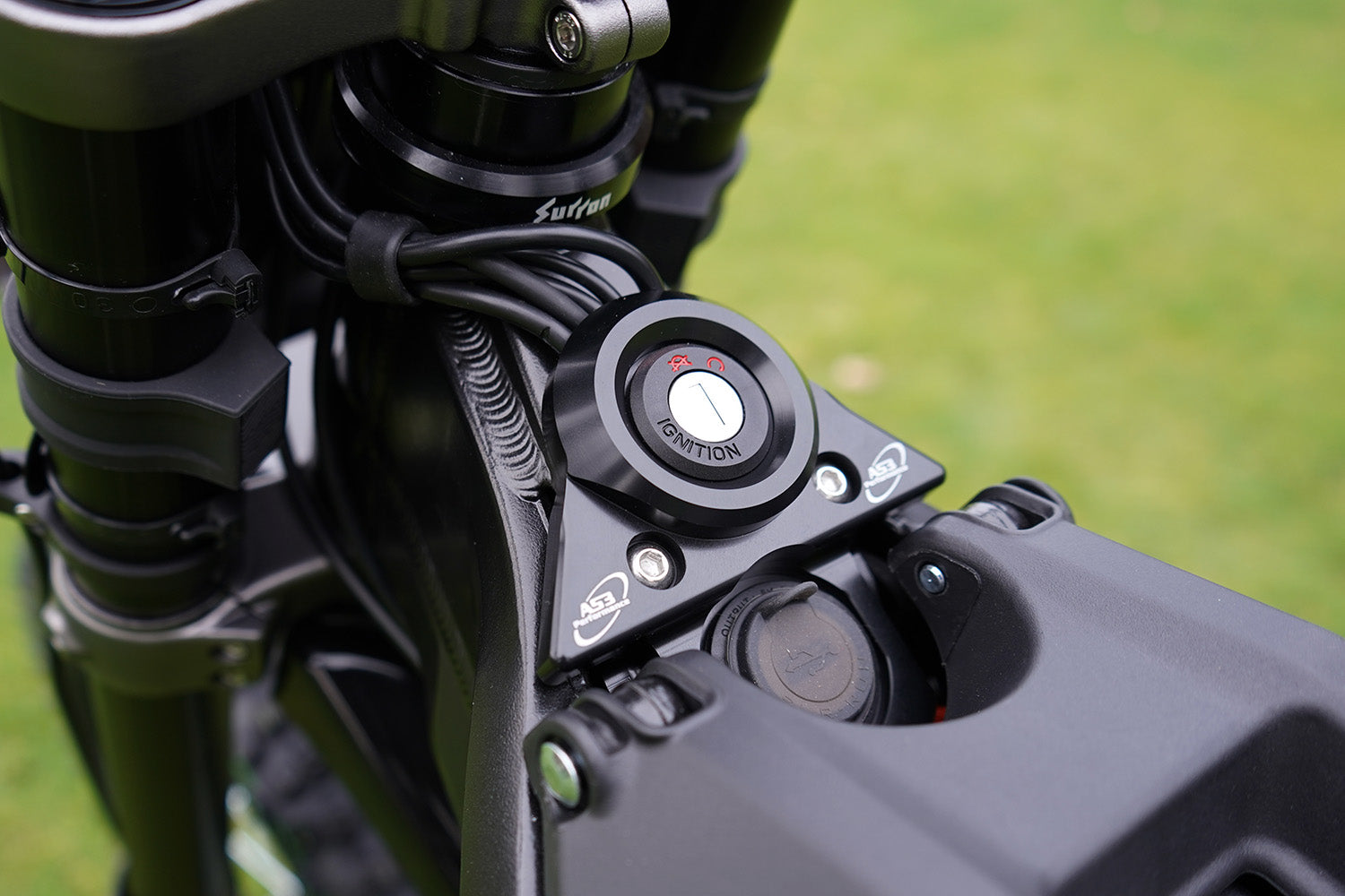 SUR-RON LIGHT BEE 2018-2024 AS3 IGNITION KEY COVER BLACK