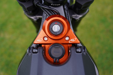 SUR-RON LIGHT BEE 2018-2024 AS3 IGNITION KEY COVER ORANGE