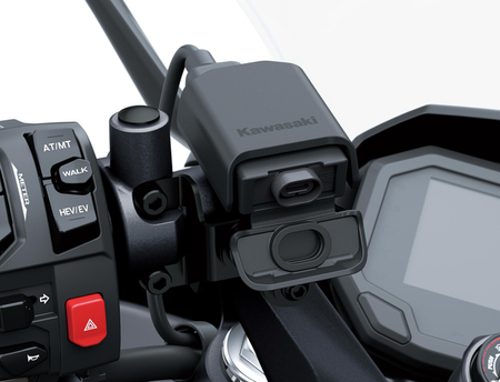 USB-C connection (Ninja 7 Hybrid)